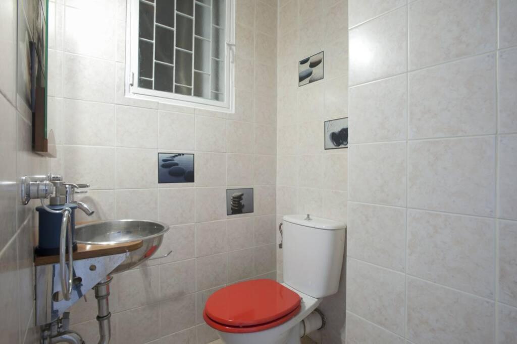 Palaio Faliro, A Bright And Spacious Apartment Atenas Exterior foto